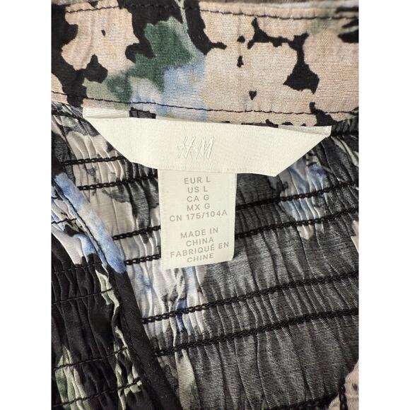 H&M Sz L Dark Floral Ruffle Blouse V-Neck Top Black Cottagecore - Picture 5 of 8